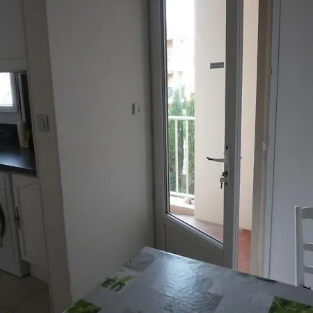 Caraire De Sauviou Apartman *