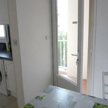 Caraire De Sauviou Apartman *